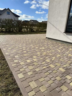 Галерея